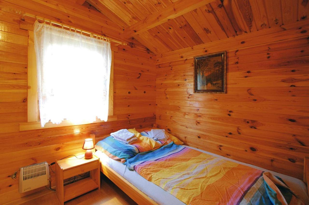 Holiday Home Close To The Lake Shore, Dabrowica Dabrowica  Luaran gambar